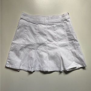 No Boundaries Women's White Pleated Skirt Size 7